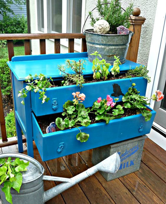 Garden Dresser